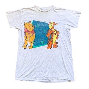 Vintage Whinnie the Pooh and Tigger graphic tee shirt